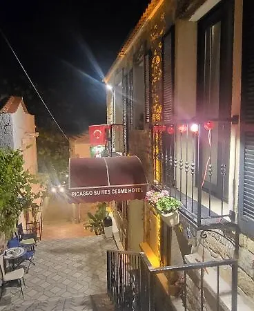 Picasso Pansiyon Çeşme