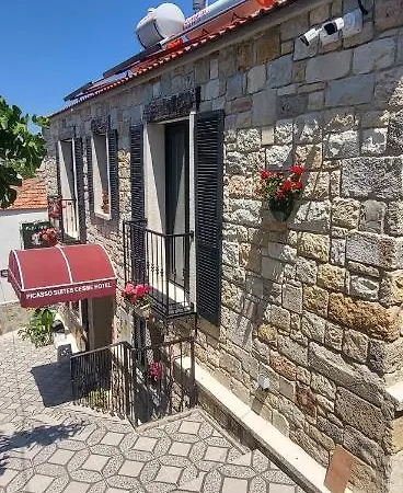 Picasso ホームステイ Çeşme