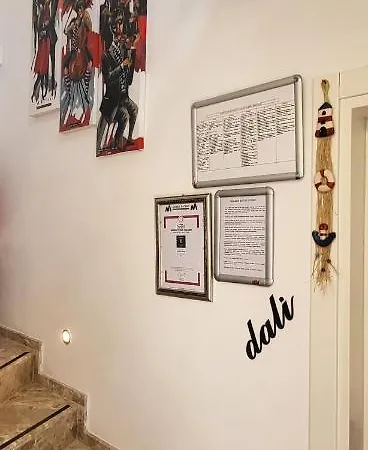 Picasso Проживание в семье Кешме