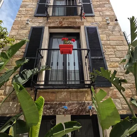 Проживание в семье Picasso *