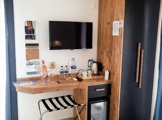 בית אירוח Picasso Çeşme