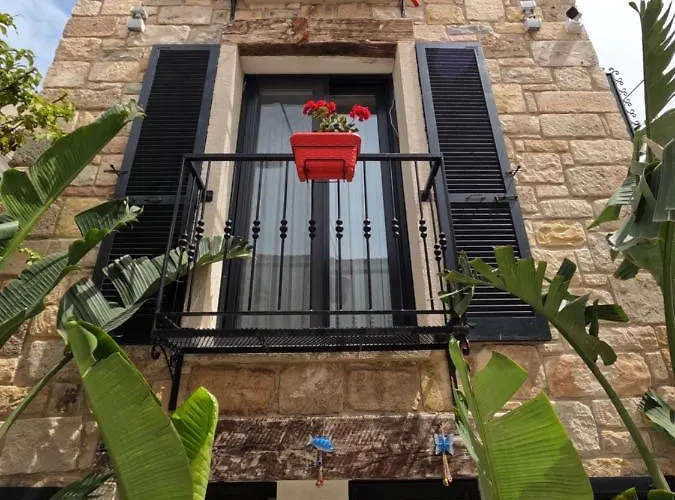 בית אירוח Picasso *